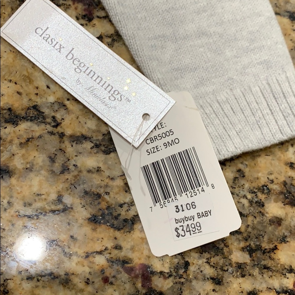 Sweater - Picture 2 of 2